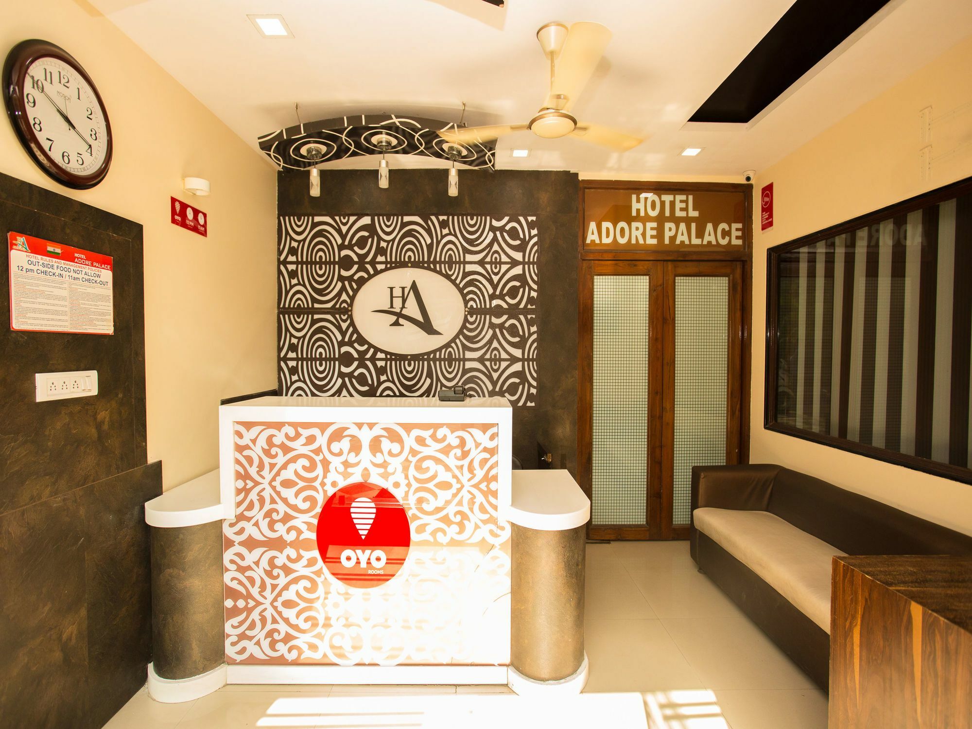 Hotel Adore Palace Bombay Eksteriør billede