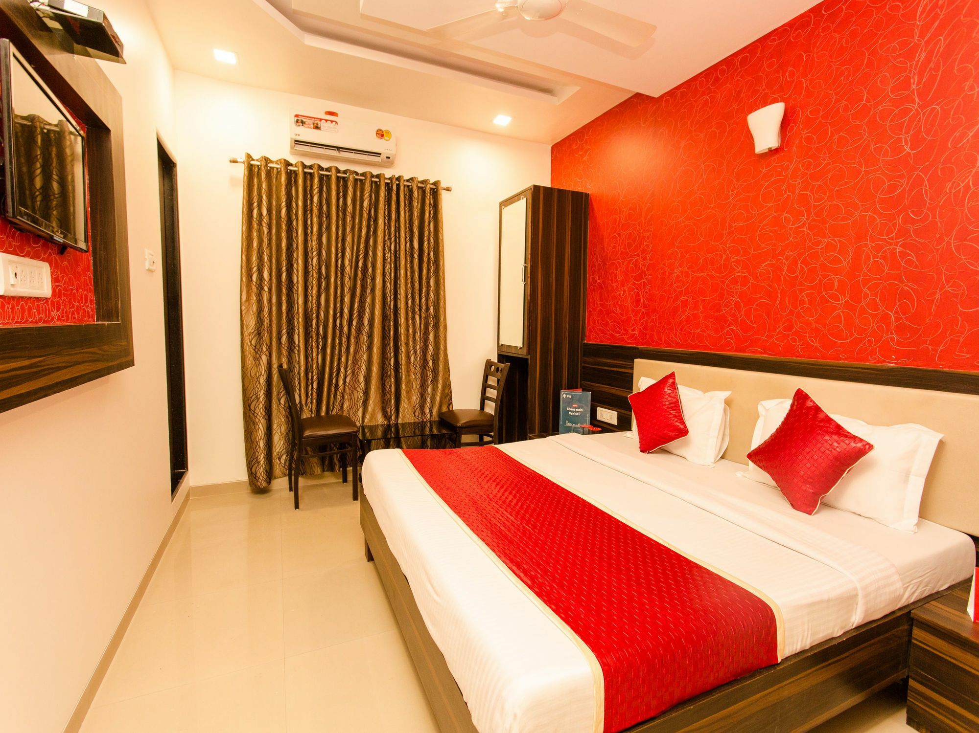 Hotel Adore Palace Bombay Eksteriør billede